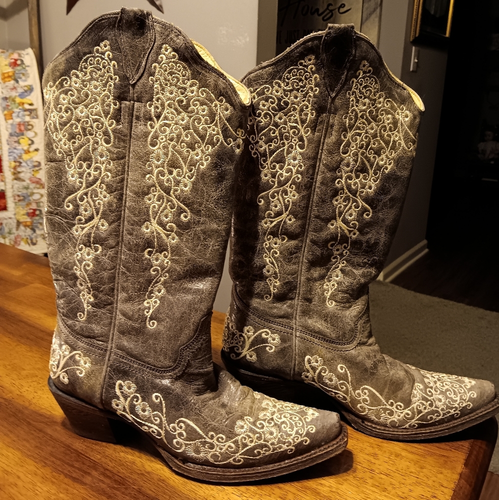 Womans Cowboy Boots